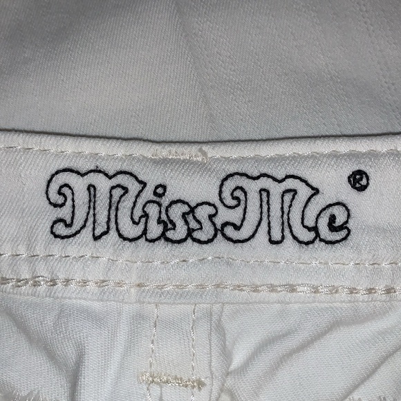 Miss Me Jeans - Picture 5 of 10